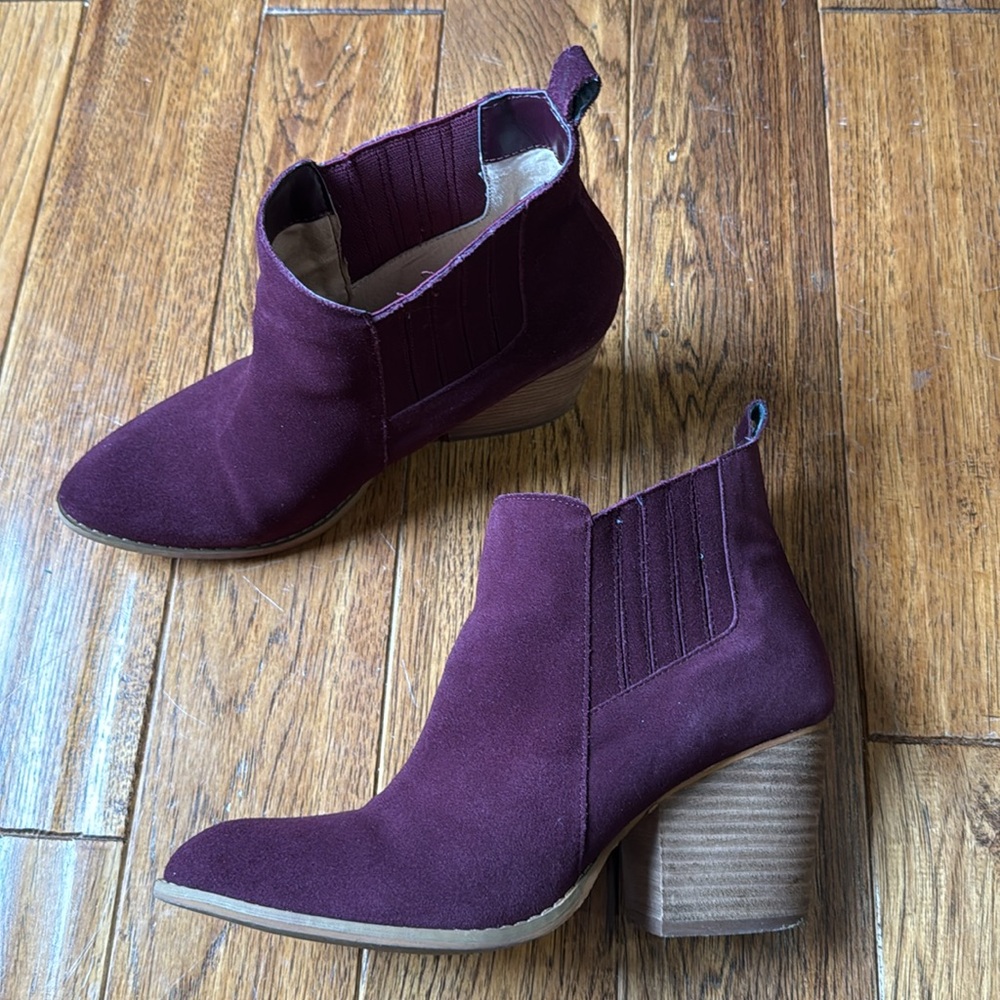 Crown Vintage Boots